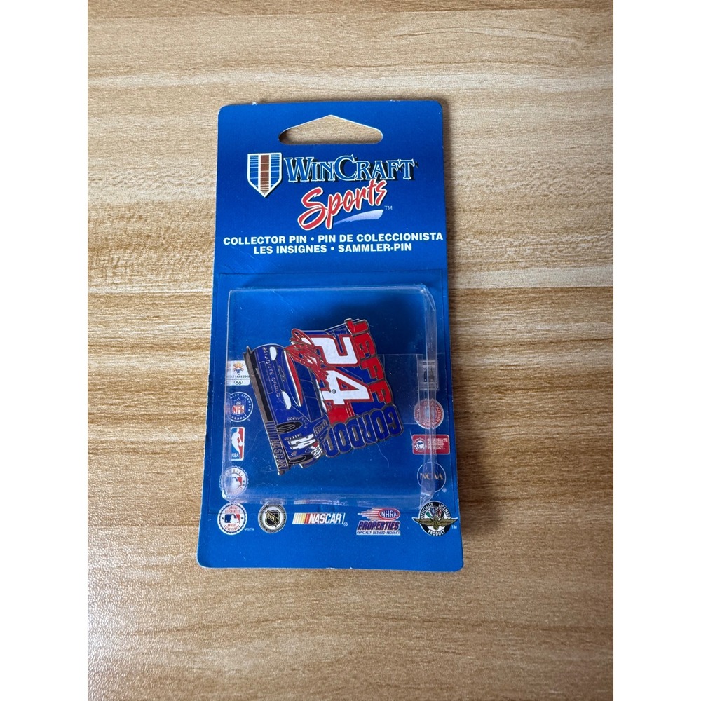 Jeff Gordon 24 NASCAR WinCraft Collector Pinback Lapel Pin Officially Licensed